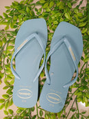 Chinelo Havaianas Feminino Slim Square PopUp Azul Lavanda - Tendência